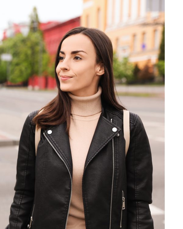 exeuctive-aa-meetings-rules-and-regulations Pic of woman walking shows the concept of the rules for executive aa meetings