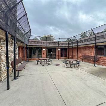 OIP (6) Rebound behavioral health outdoor tables